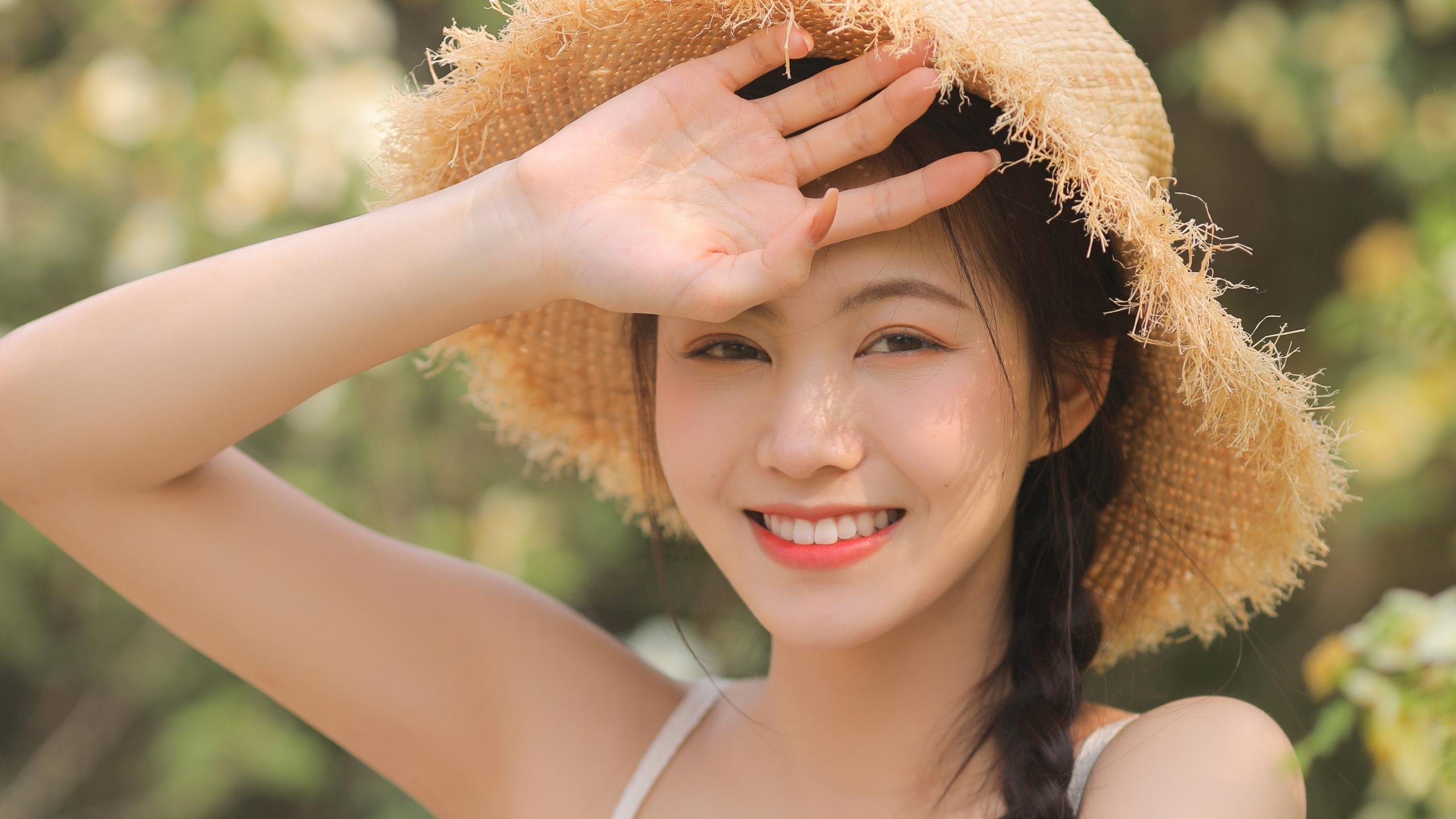 跳水高台项目波兰完成高难动作，高台跳水极限